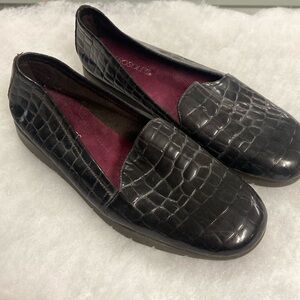 Aerosole Black Loafer Slip-Ons Size 8.5